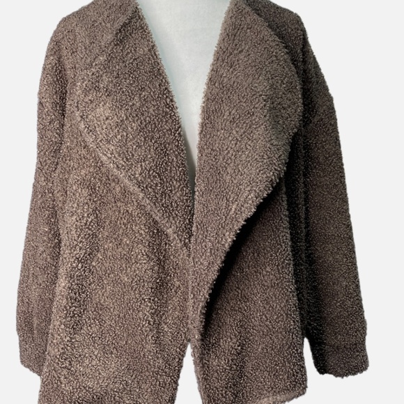 Express Jackets & Blazers - 🐻 Express Oversized Sherpa Teddy Bear Fuzzy Jacket - Size Small (Fits S-L)